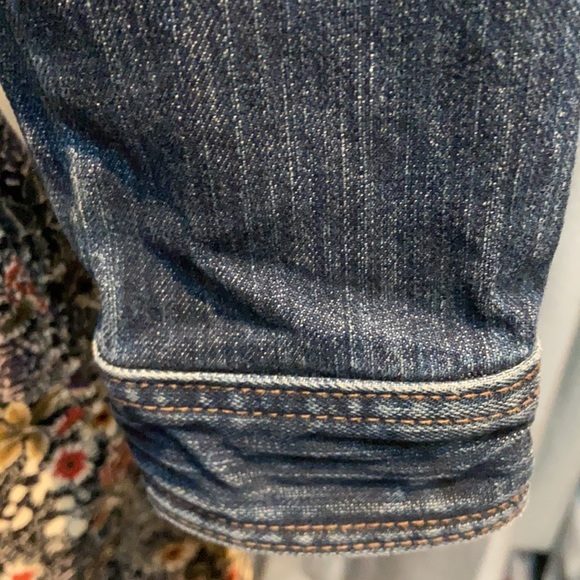 Tailored Cotton Jean Jacket by Old Navy. Size XS - Picture 11 of 15